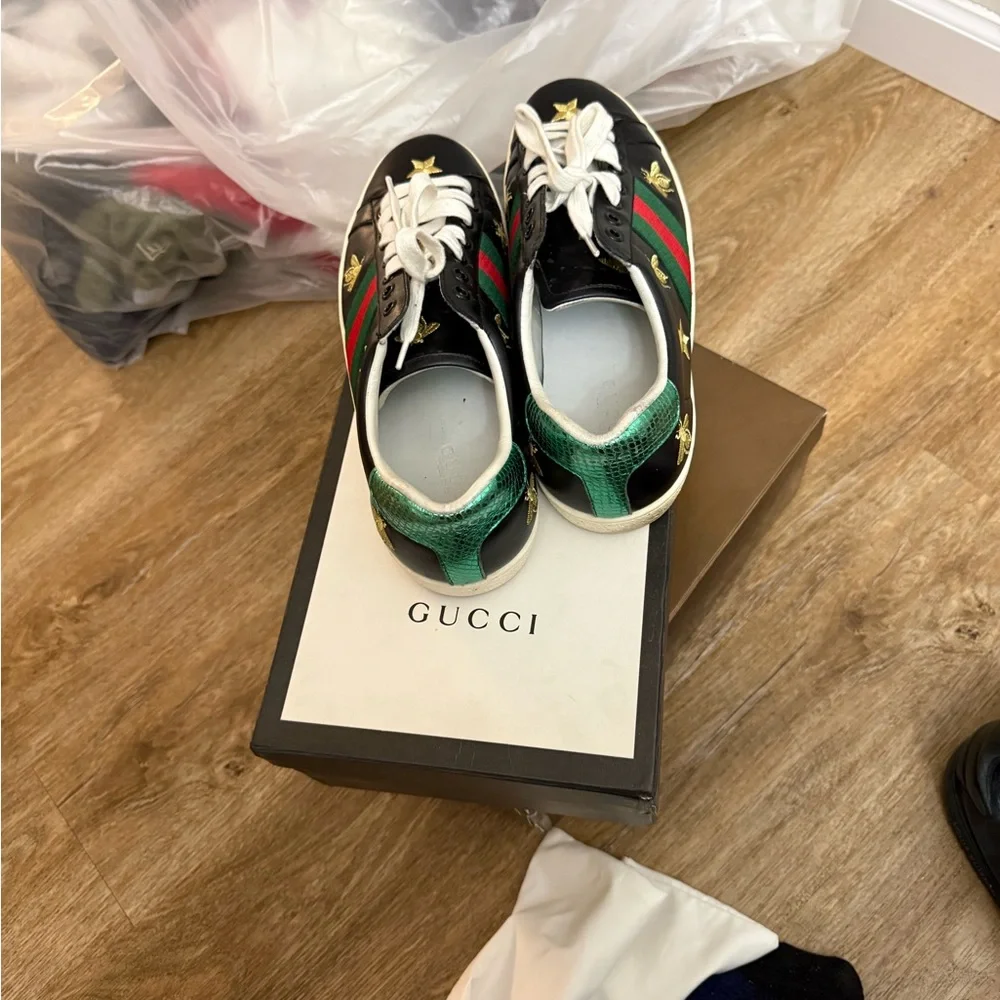 Gucci Black Leather Sneakers with Red-Green Web and Metallic Green Heel - Picture 2 of 5